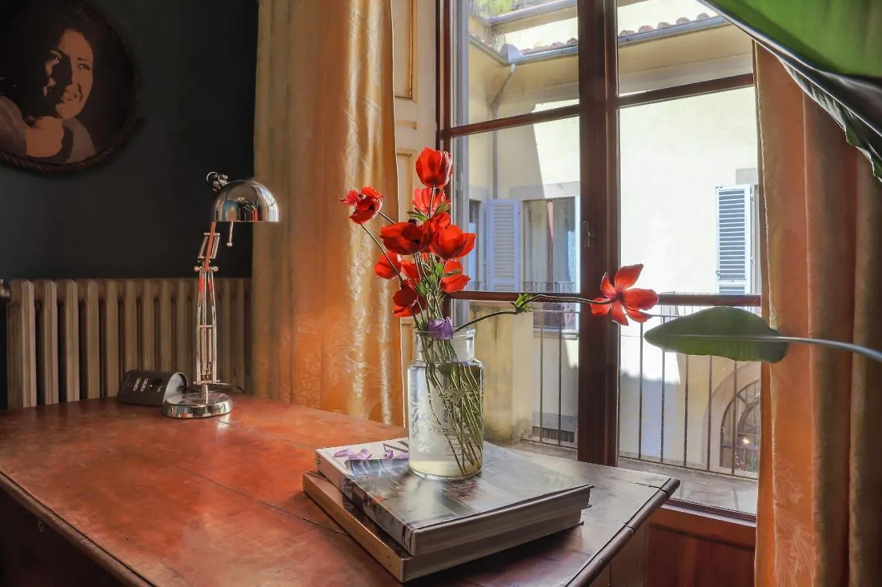 Apartments Florence - The Slowcoach House 0*,  Italy